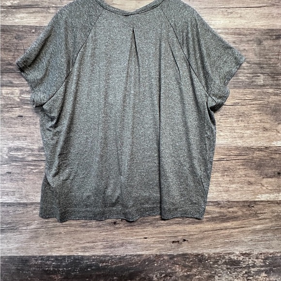 Prana Alpenglow Charcoal Heather Gray Short Sleeve T-Shirt - Picture 2 of 6